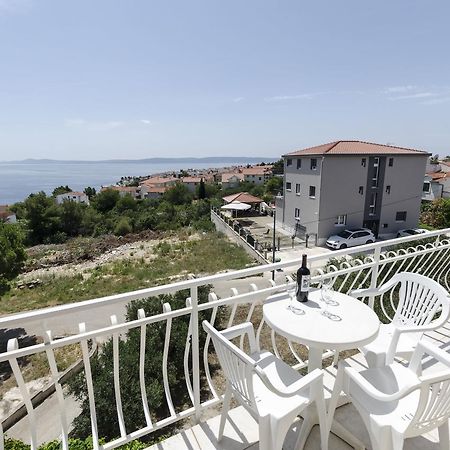 Apartments Mirko Trogir Exteriör bild