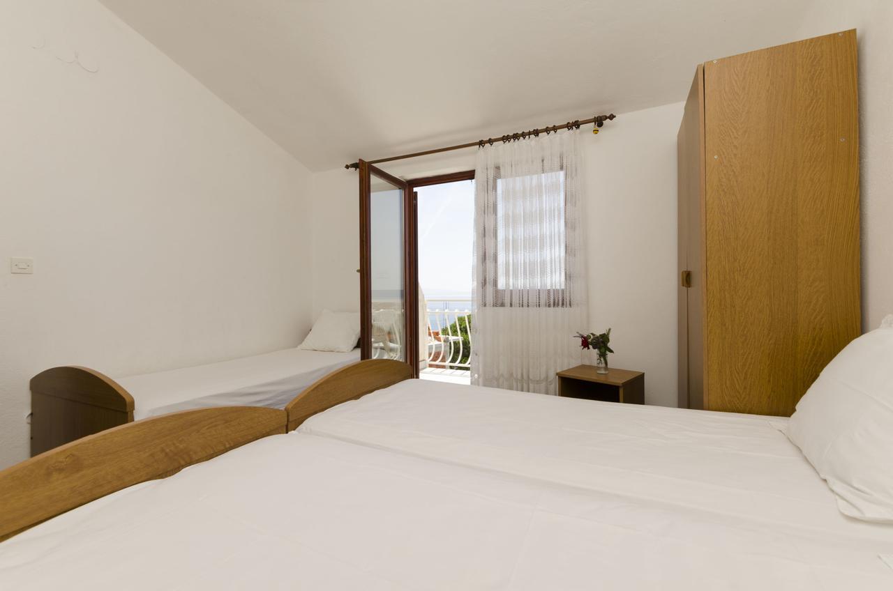 Apartments Mirko Trogir Exteriör bild